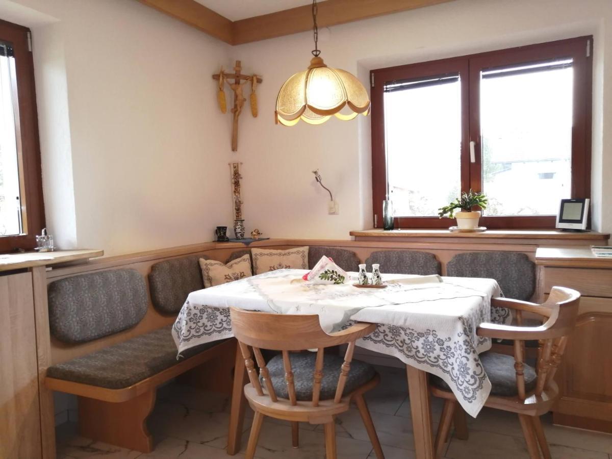Apartmenthaus Paradise インスブルック エクステリア 写真