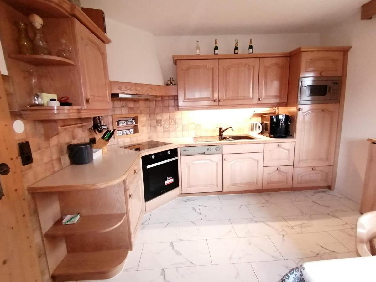 Apartmenthaus Paradise インスブルック エクステリア 写真